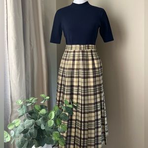 ⭐️HP⭐️VTG Burberry style Talbots Petite Wool check Plaid Long Skirt